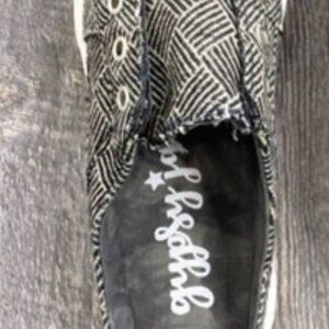 BOGO Gypsy Jazz Play Time Sneakers